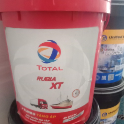 Dầu động cơ giá tốt TPHCM